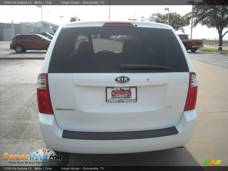 2008 Kia Sedona LX White / Gray Photo #5