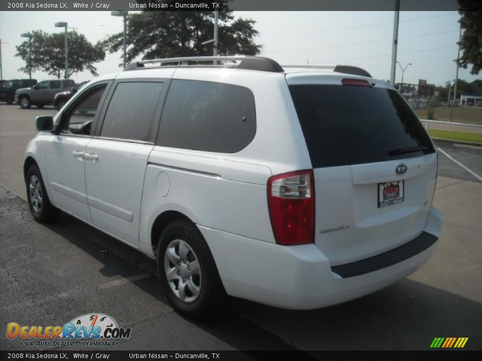 2008 Kia Sedona LX White / Gray Photo #6