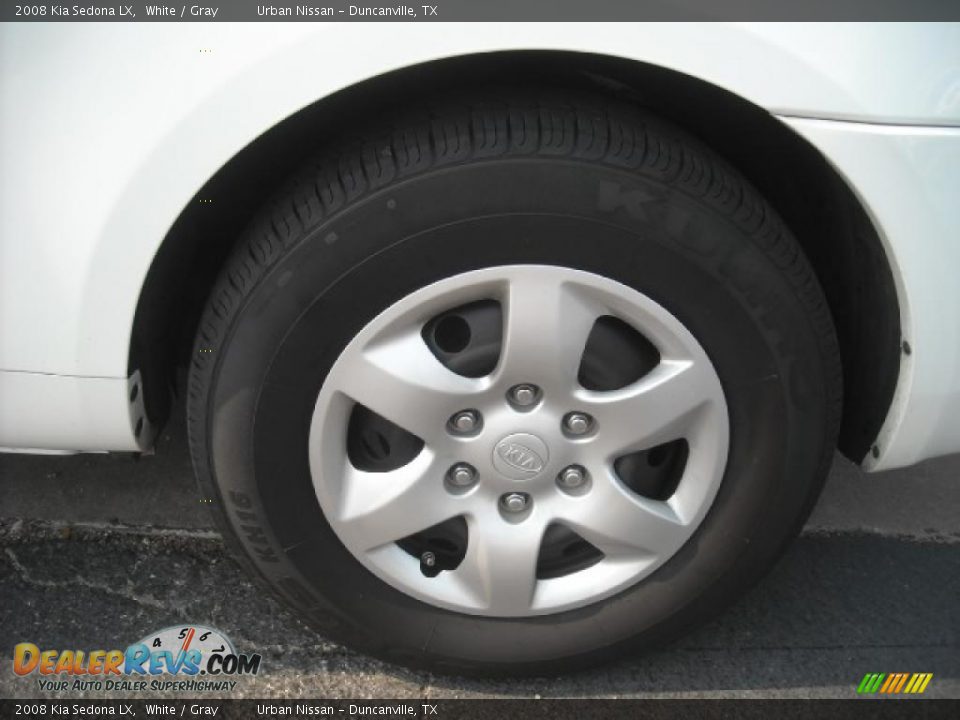 2008 Kia Sedona LX White / Gray Photo #7