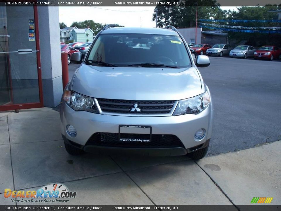 2009 Mitsubishi Outlander ES Cool Silver Metallic / Black Photo #5