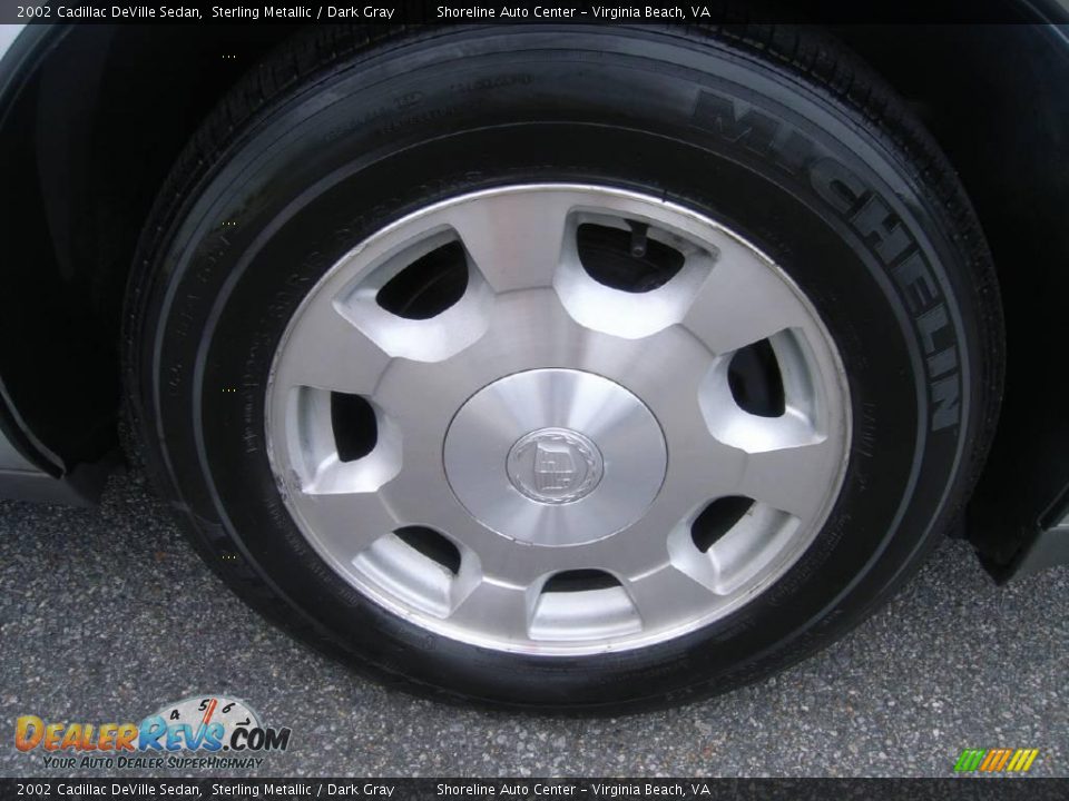 2002 Cadillac DeVille Sedan Sterling Metallic / Dark Gray Photo #14