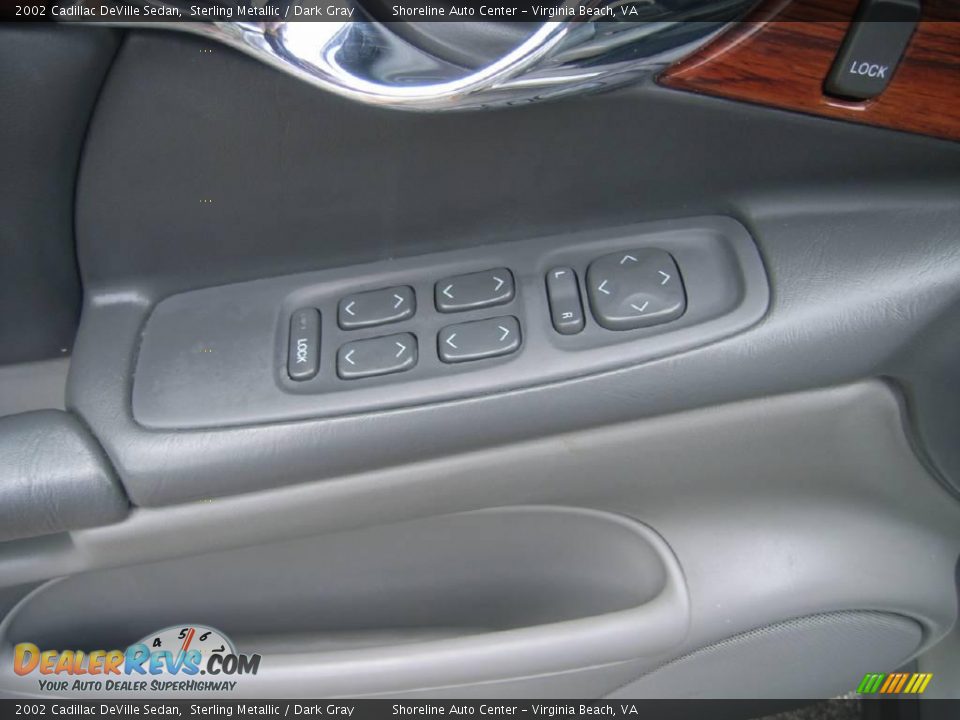 2002 Cadillac DeVille Sedan Sterling Metallic / Dark Gray Photo #17