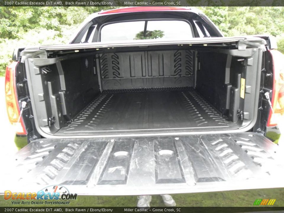 2007 Cadillac Escalade EXT AWD Black Raven / Ebony/Ebony Photo #17