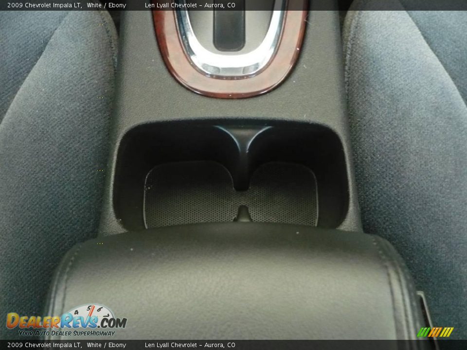 2009 Chevrolet Impala LT White / Ebony Photo #20