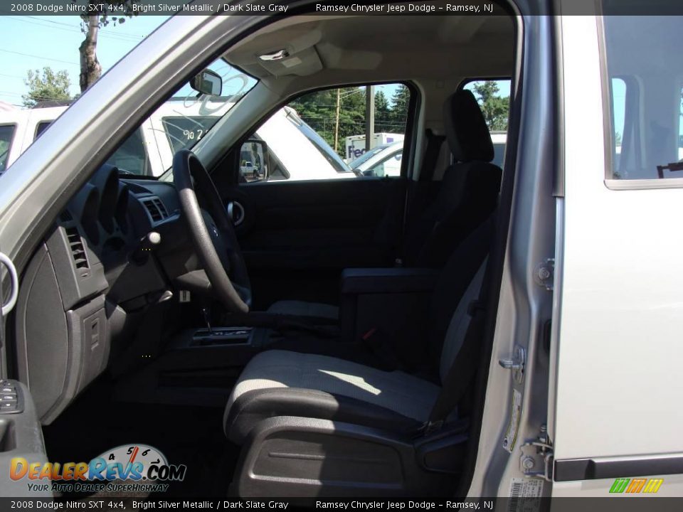 2008 Dodge Nitro SXT 4x4 Bright Silver Metallic / Dark Slate Gray Photo #10