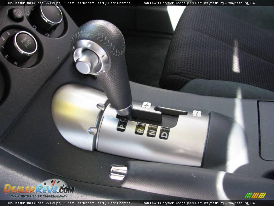 2009 Mitsubishi Eclipse GS Coupe Sunset Pearlescent Pearl / Dark Charcoal Photo #17