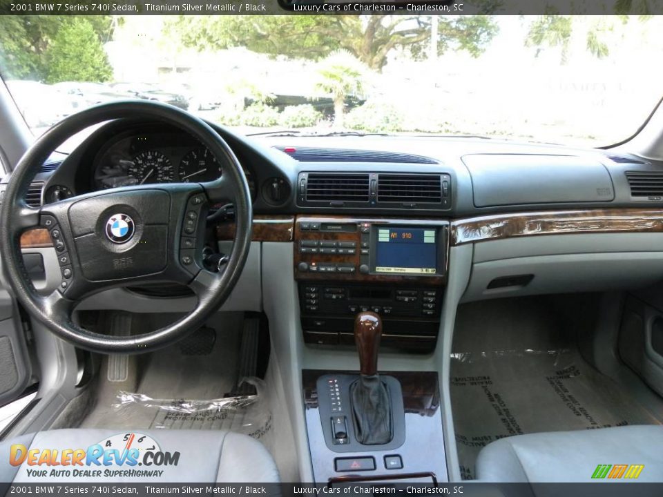 2001 BMW 7 Series 740i Sedan Titanium Silver Metallic / Black Photo #3