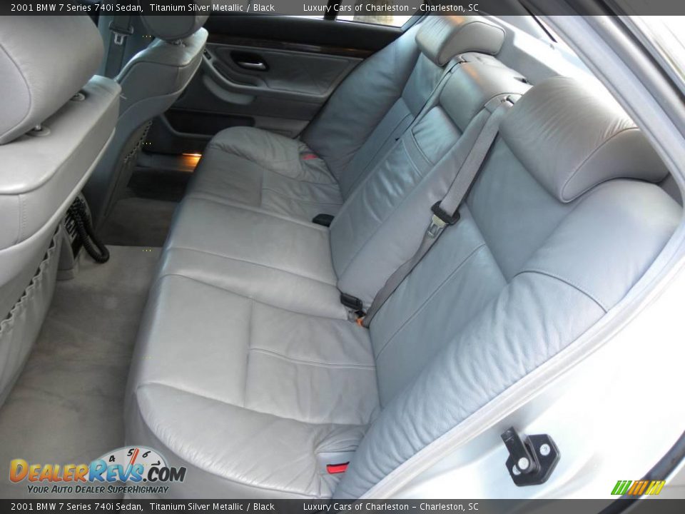 2001 BMW 7 Series 740i Sedan Titanium Silver Metallic / Black Photo #7
