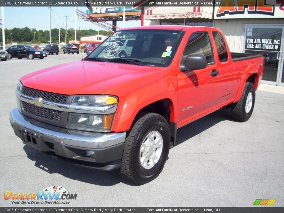 2005 Chevrolet Colorado LS Extended Cab Victory Red / Very Dark Pewter Photo #1