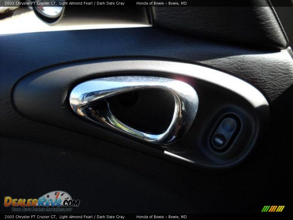 2003 Chrysler PT Cruiser GT Light Almond Pearl / Dark Slate Gray Photo #16