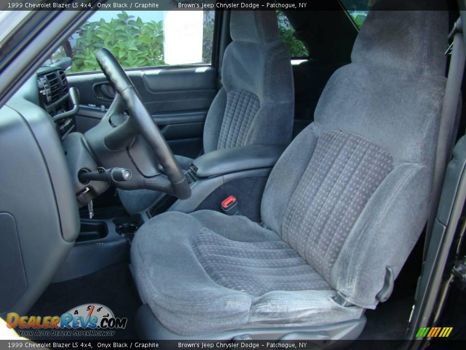 1999 Chevrolet Blazer LS 4x4 Onyx Black / Graphite Photo #8