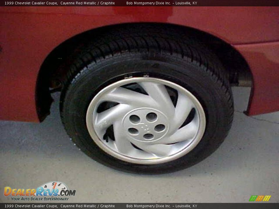 1999 Chevrolet Cavalier Coupe Cayenne Red Metallic / Graphite Photo #6