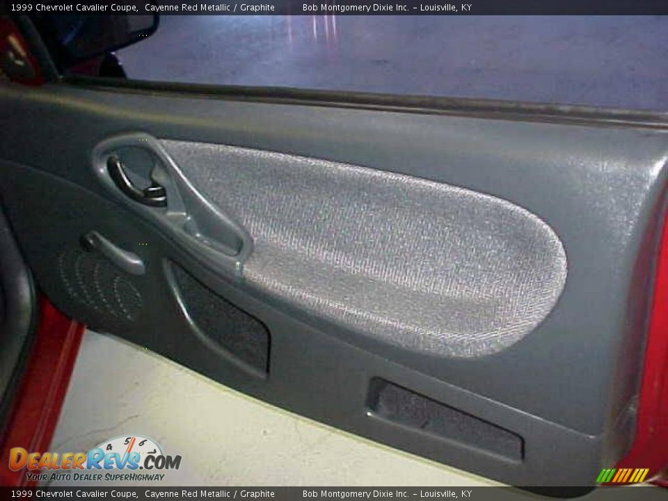 1999 Chevrolet Cavalier Coupe Cayenne Red Metallic / Graphite Photo #12