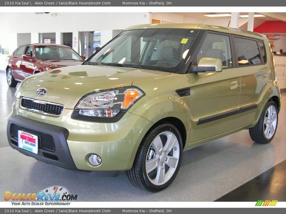 2010 Kia Soul ! Alien Green / Sand/Black Houndstooth Cloth Photo #3