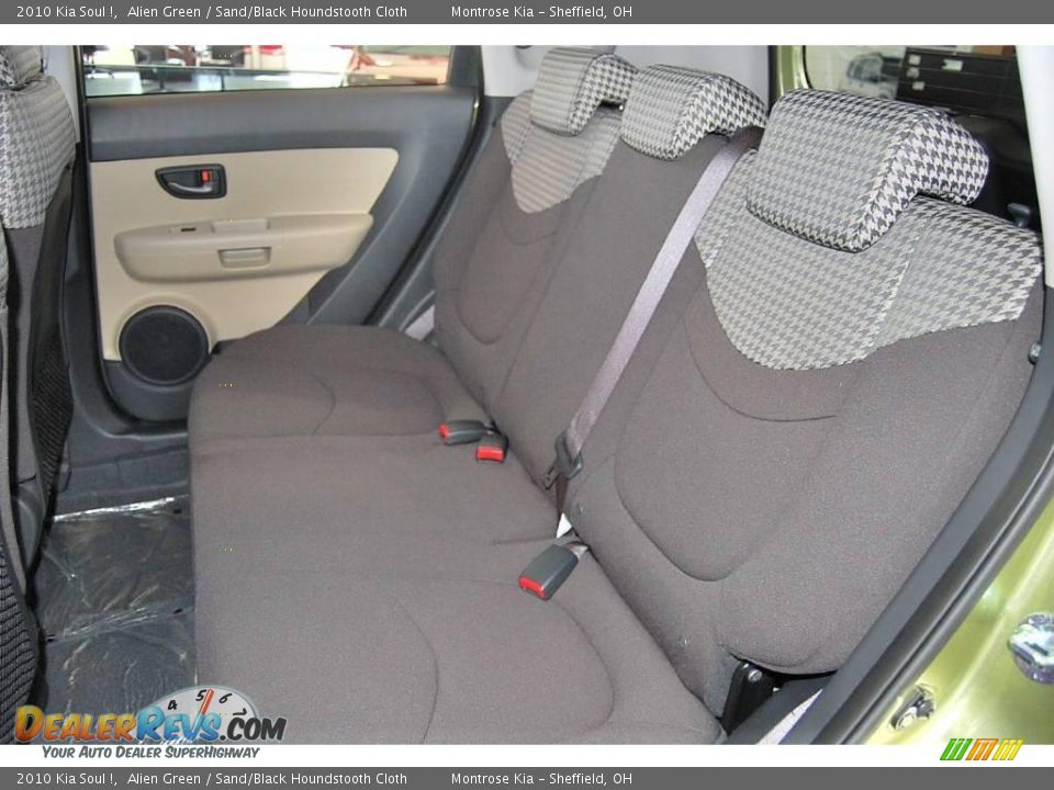 2010 Kia Soul ! Alien Green / Sand/Black Houndstooth Cloth Photo #15