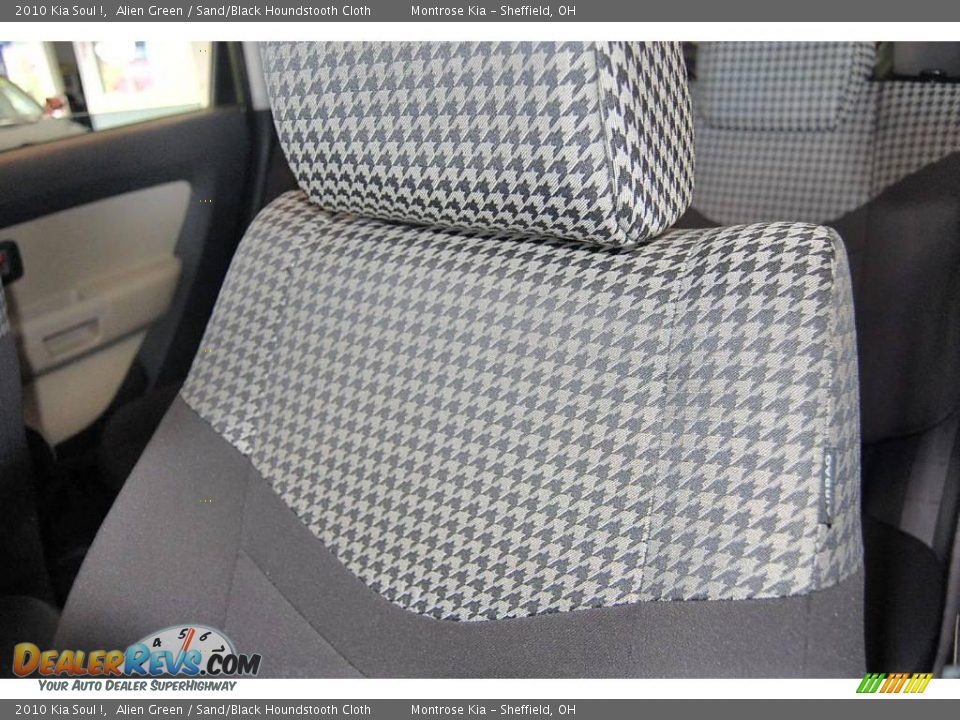 2010 Kia Soul ! Alien Green / Sand/Black Houndstooth Cloth Photo #33