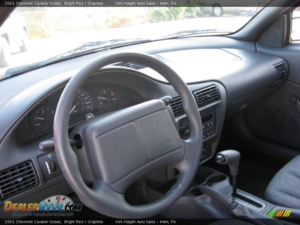 2001 Chevrolet Cavalier Sedan Bright Red / Graphite Photo #6