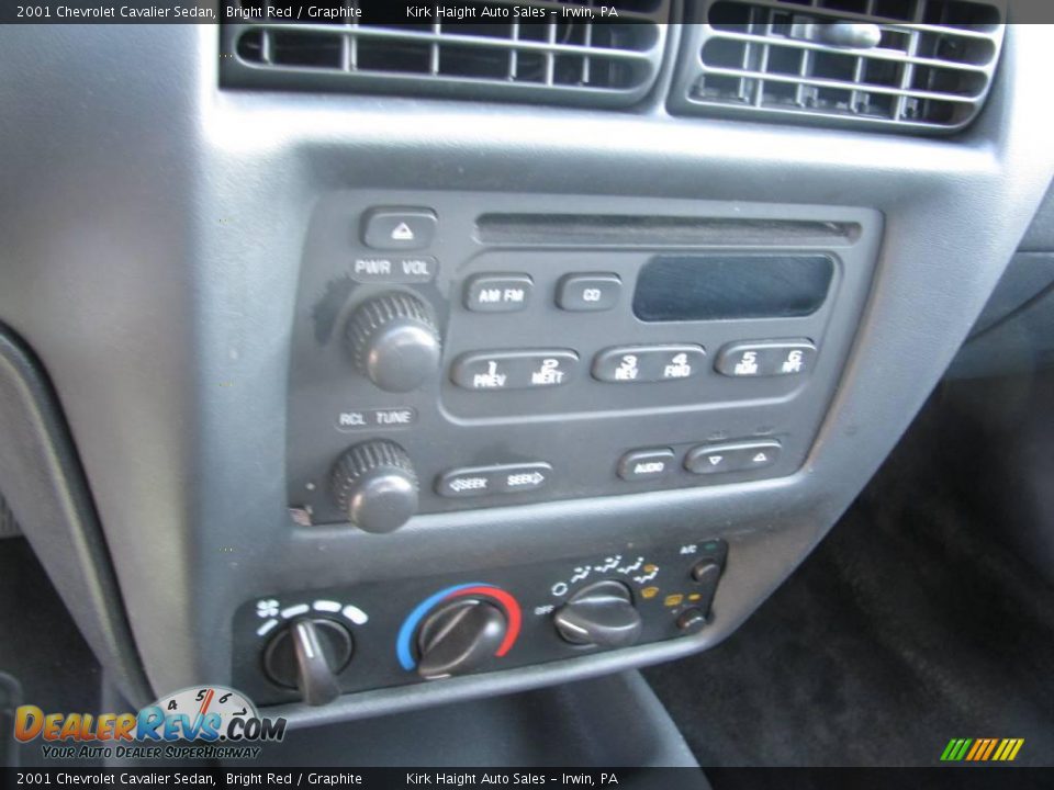 2001 Chevrolet Cavalier Sedan Bright Red / Graphite Photo #18