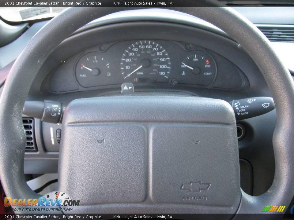 2001 Chevrolet Cavalier Sedan Bright Red / Graphite Photo #19