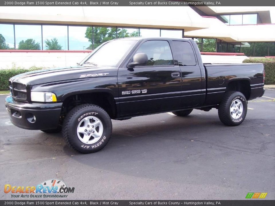 2000 Dodge Ram 1500 Sport Extended Cab 4x4 Black / Mist Gray Photo #1