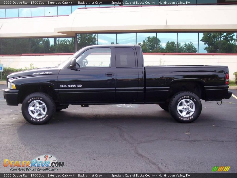 2000 Dodge Ram 1500 Sport Extended Cab 4x4 Black / Mist Gray Photo #3