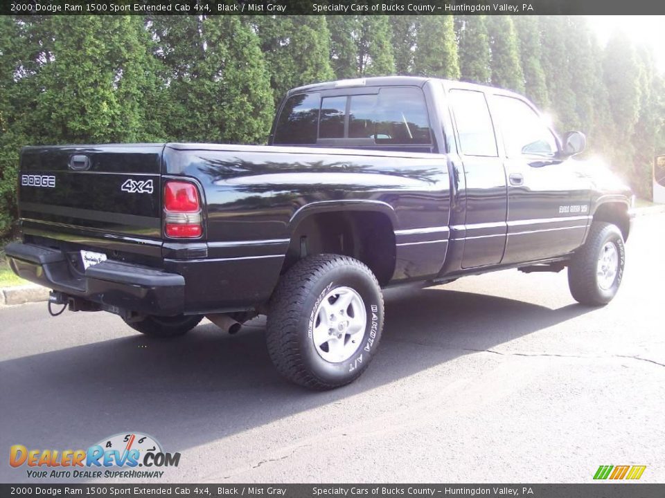 2000 Dodge Ram 1500 Sport Extended Cab 4x4 Black / Mist Gray Photo #21