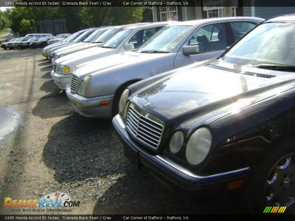 1995 Honda Accord EX Sedan Granada Black Pearl / Gray Photo #24