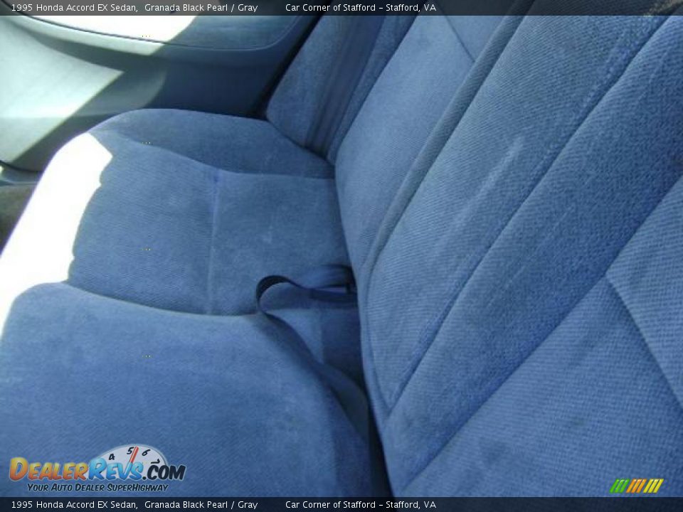 1995 Honda Accord EX Sedan Granada Black Pearl / Gray Photo #32