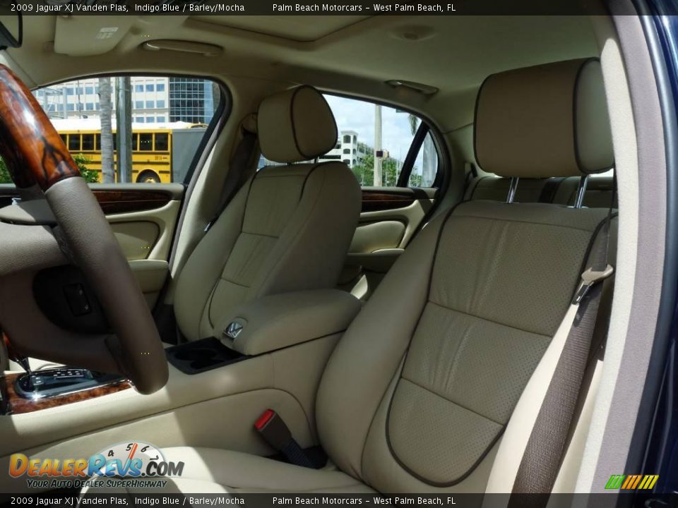 2009 Jaguar XJ Vanden Plas Indigo Blue / Barley/Mocha Photo #10