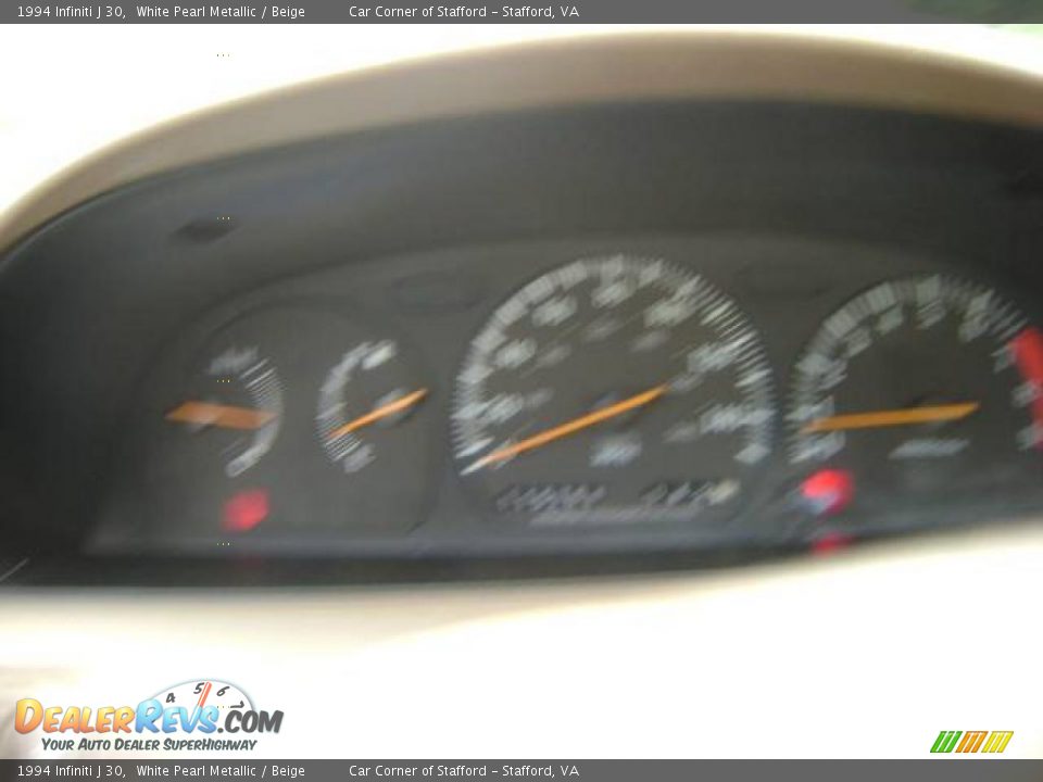 1994 Infiniti J 30 White Pearl Metallic / Beige Photo #10