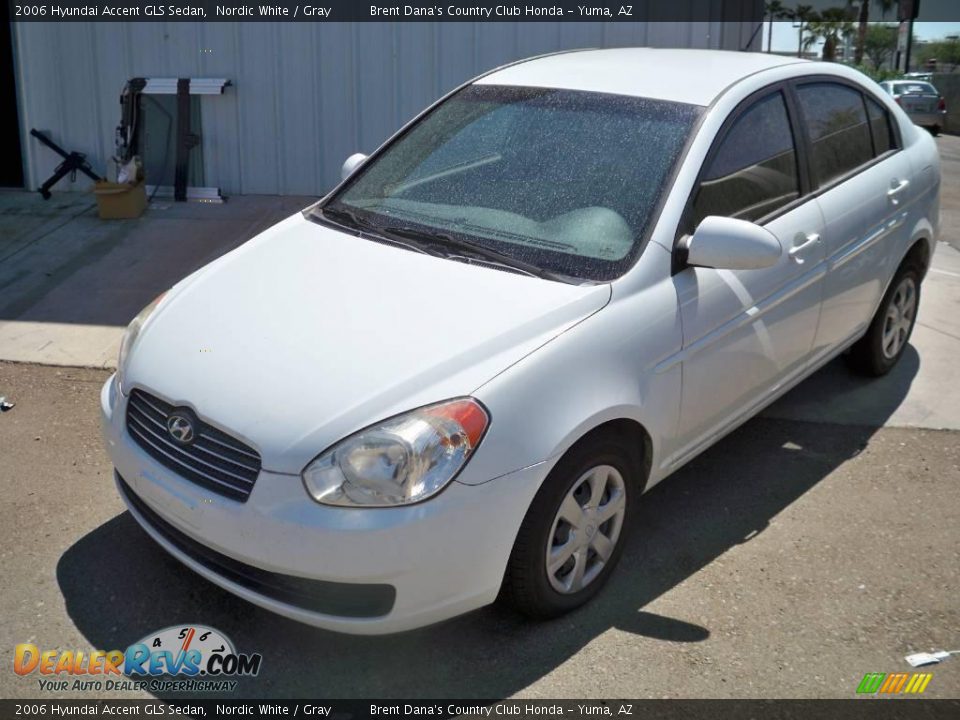 2006 Hyundai Accent GLS Sedan Nordic White / Gray Photo #1