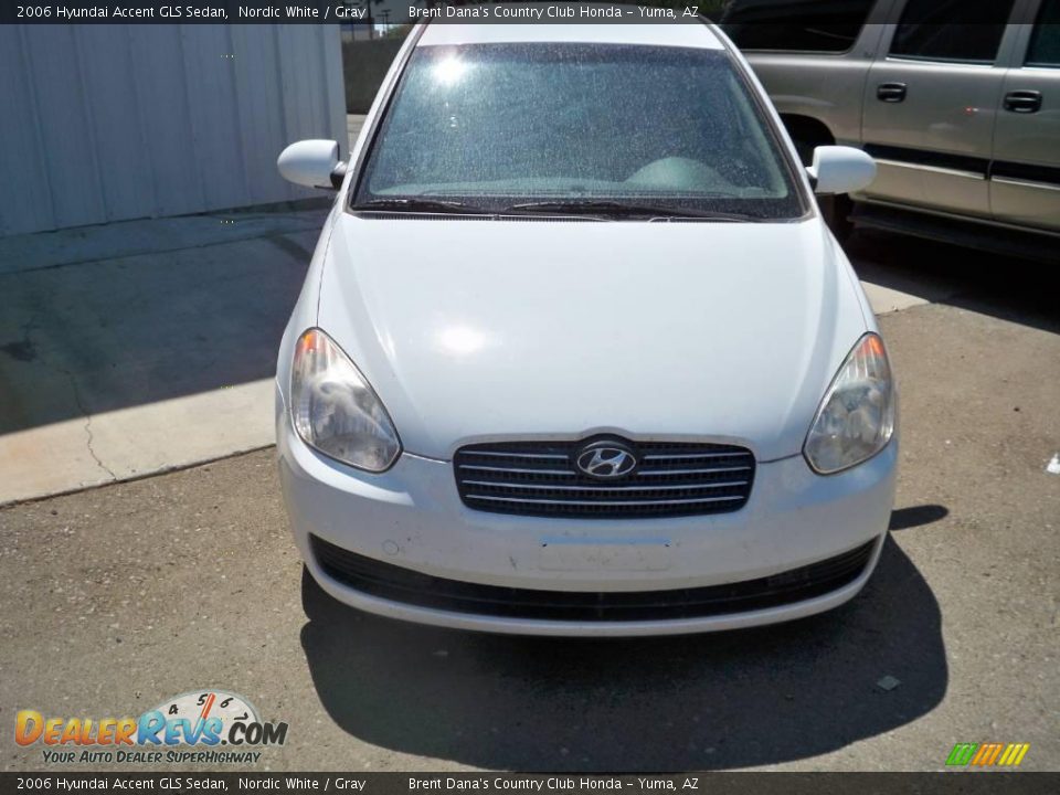 2006 Hyundai Accent GLS Sedan Nordic White / Gray Photo #3