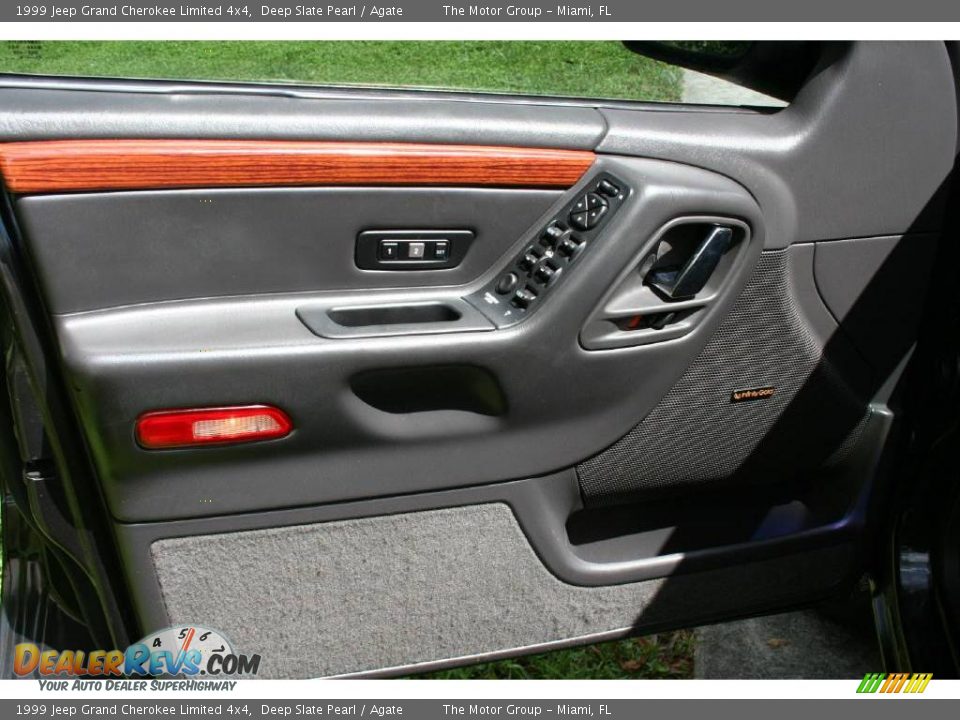 1999 Jeep Grand Cherokee Limited 4x4 Deep Slate Pearl / Agate Photo #35