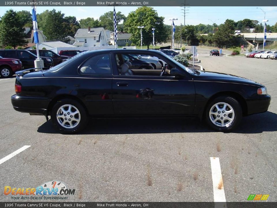 1996 Toyota Camry SE V6 Coupe Black / Beige Photo #6