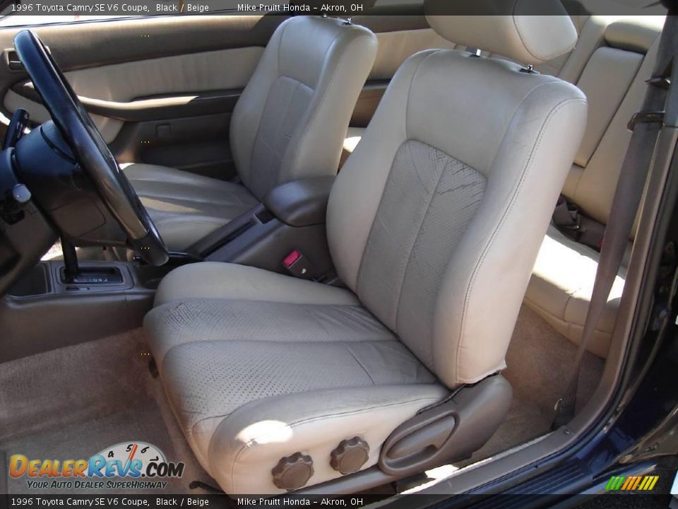 1996 Toyota Camry SE V6 Coupe Black / Beige Photo #14