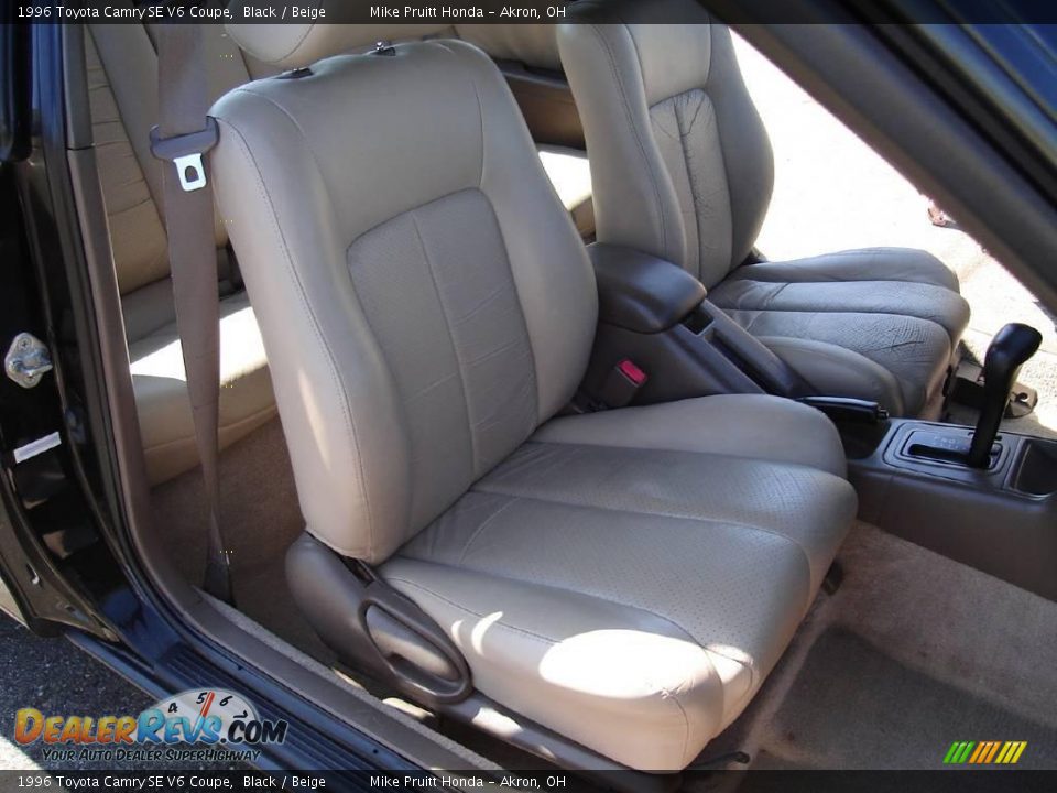 1996 Toyota Camry SE V6 Coupe Black / Beige Photo #15