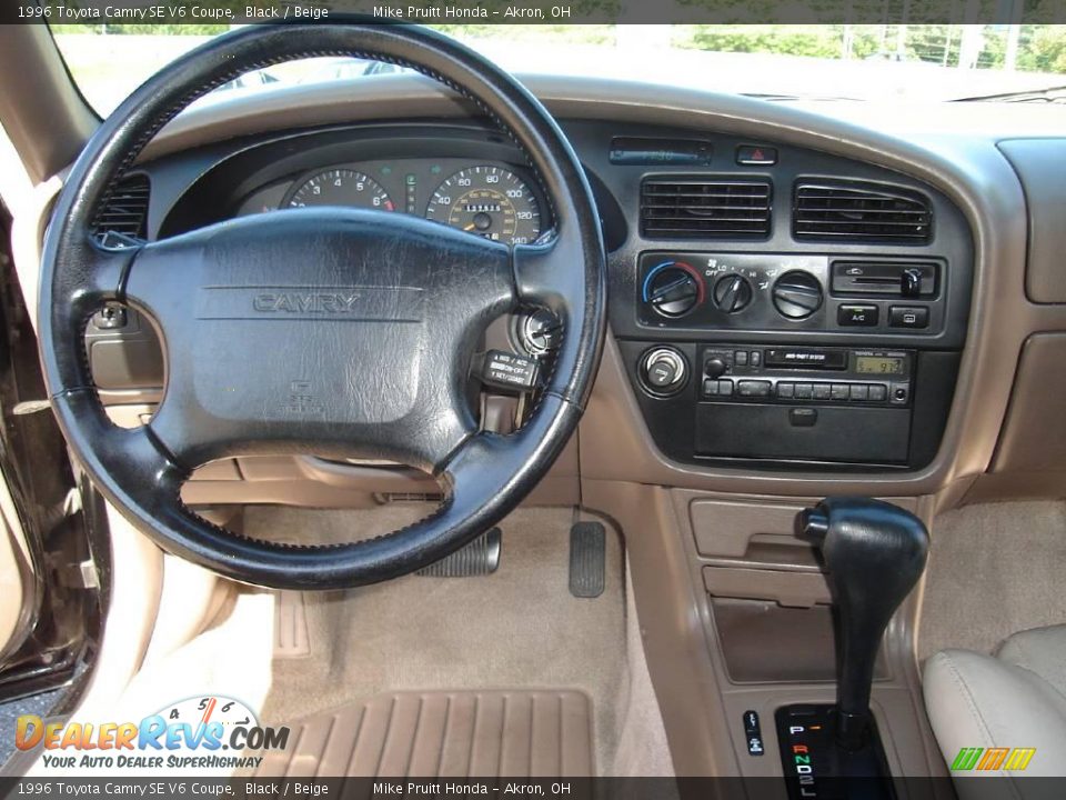 1996 Toyota Camry SE V6 Coupe Black / Beige Photo #17
