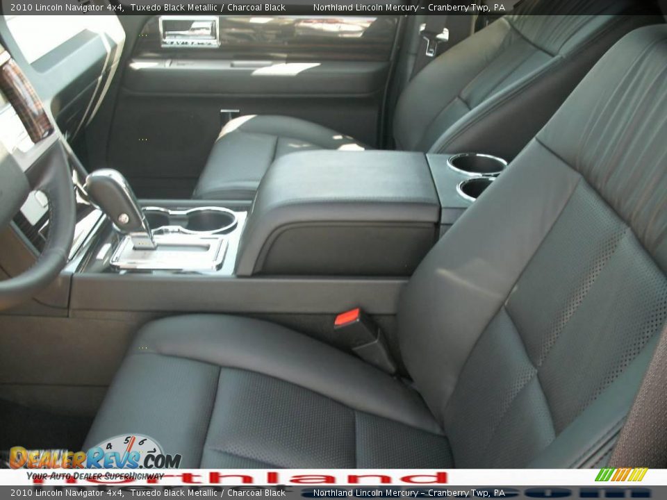 2010 Lincoln Navigator 4x4 Tuxedo Black Metallic / Charcoal Black Photo #8
