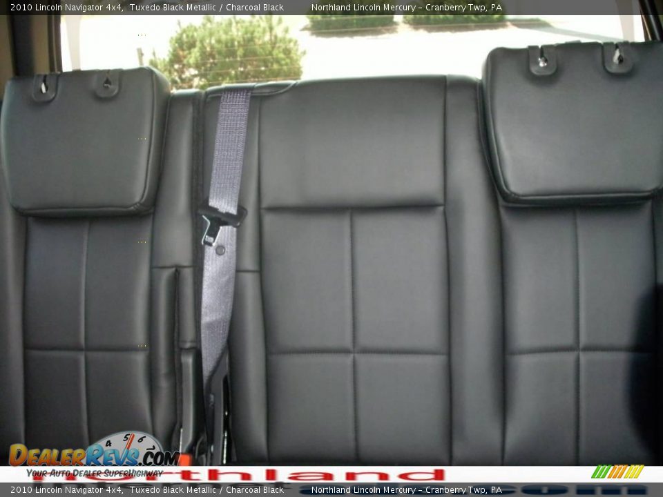 2010 Lincoln Navigator 4x4 Tuxedo Black Metallic / Charcoal Black Photo #12