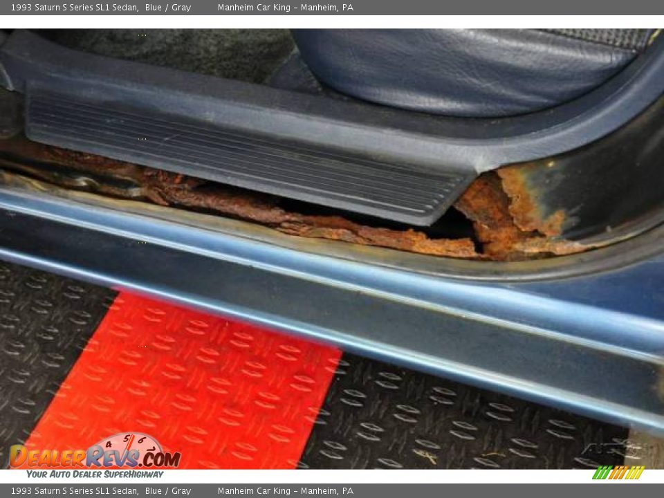 1993 Saturn S Series SL1 Sedan Blue / Gray Photo #12