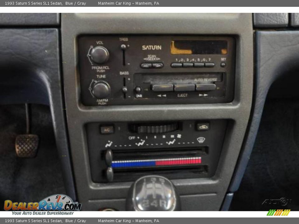 1993 Saturn S Series SL1 Sedan Blue / Gray Photo #13