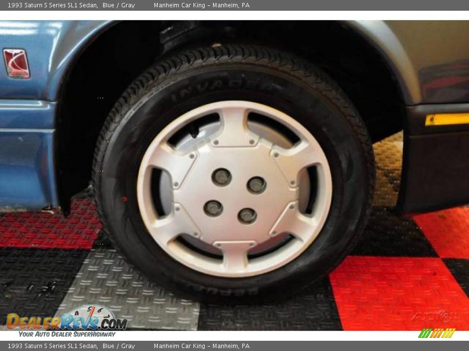 1993 Saturn S Series SL1 Sedan Blue / Gray Photo #16