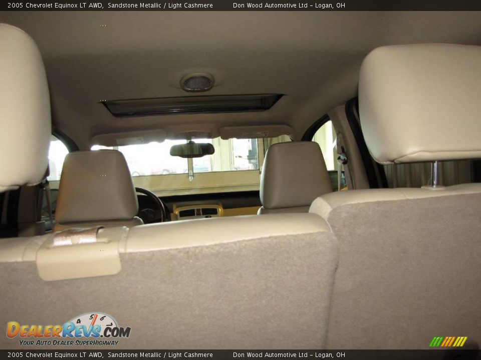 2005 Chevrolet Equinox LT AWD Sandstone Metallic / Light Cashmere Photo #18
