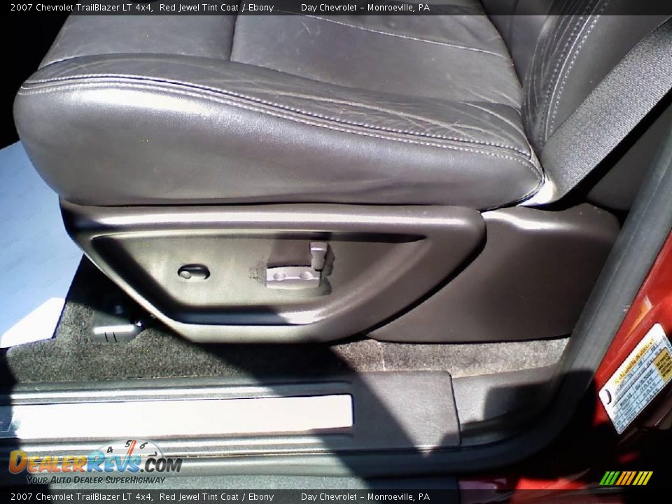 2007 Chevrolet TrailBlazer LT 4x4 Red Jewel Tint Coat / Ebony Photo #14