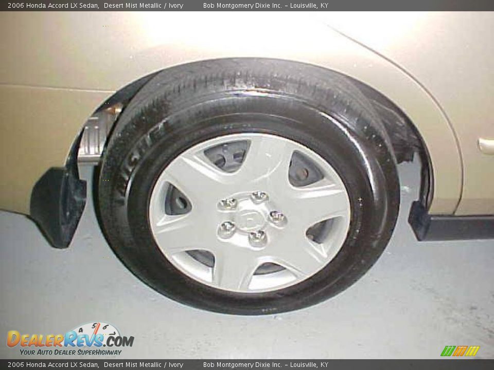 2006 Honda Accord LX Sedan Desert Mist Metallic / Ivory Photo #6