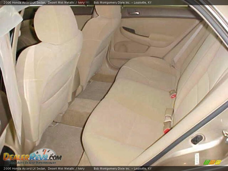 2006 Honda Accord LX Sedan Desert Mist Metallic / Ivory Photo #12
