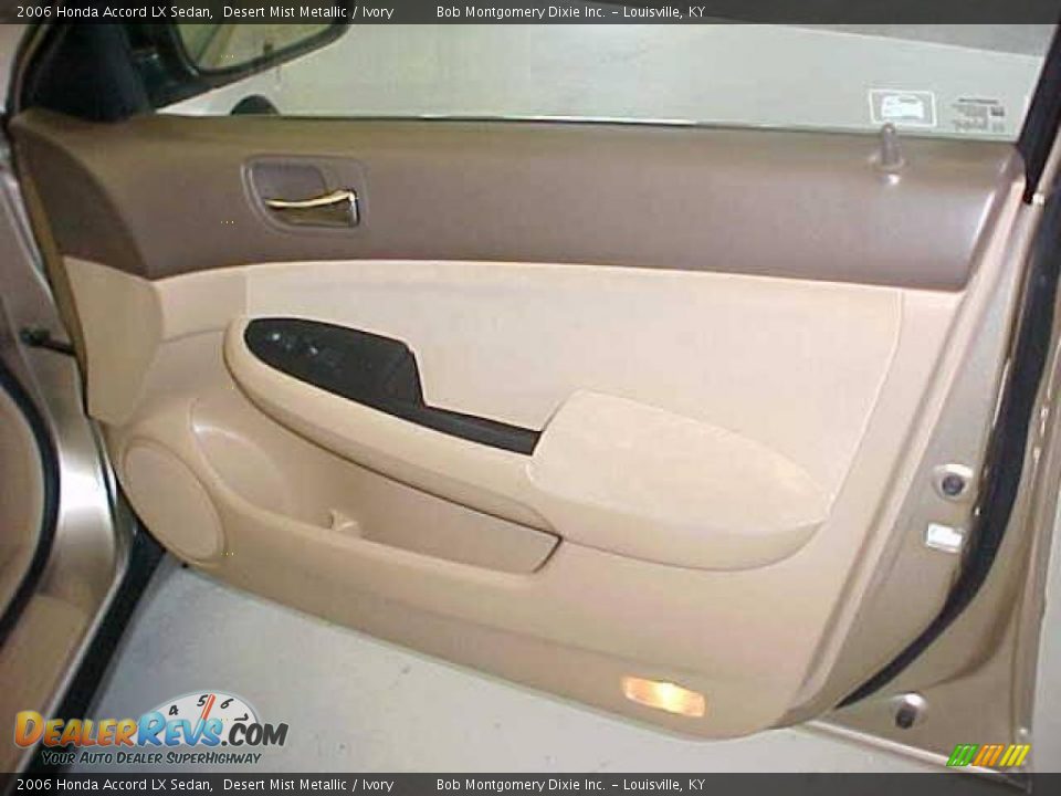 2006 Honda Accord LX Sedan Desert Mist Metallic / Ivory Photo #15