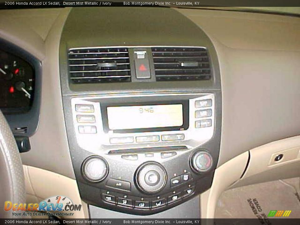 2006 Honda Accord LX Sedan Desert Mist Metallic / Ivory Photo #20