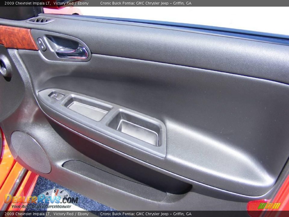 2009 Chevrolet Impala LT Victory Red / Ebony Photo #20