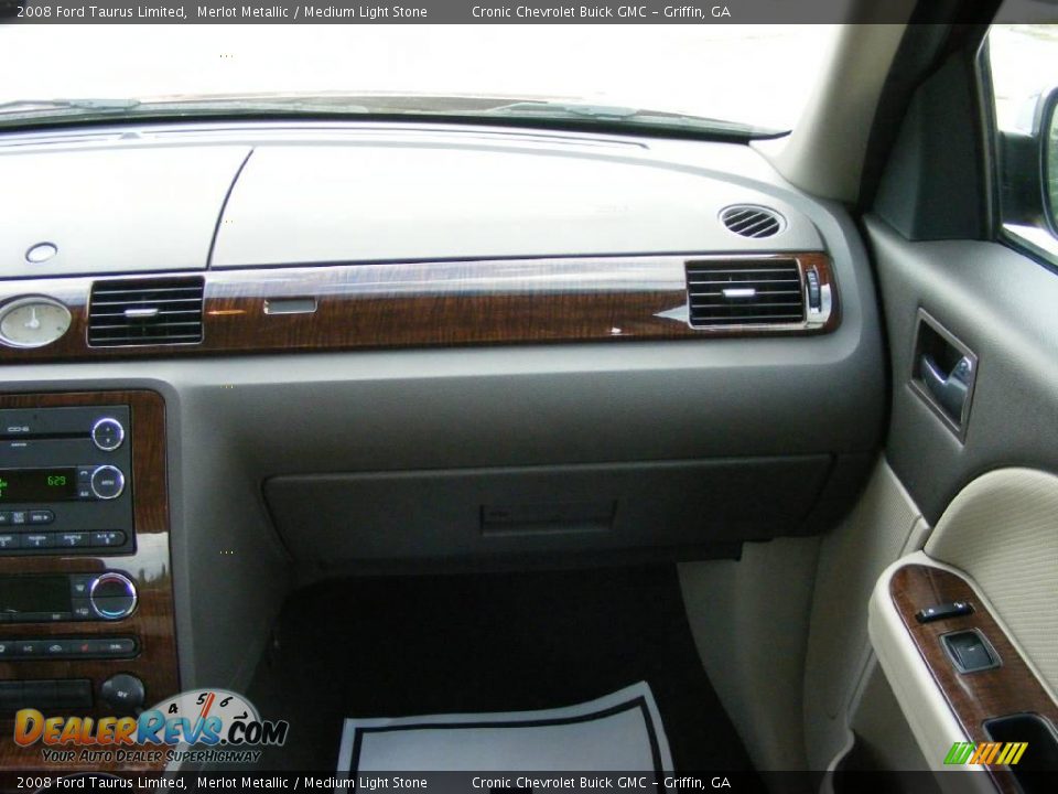 2008 Ford Taurus Limited Merlot Metallic / Medium Light Stone Photo #18